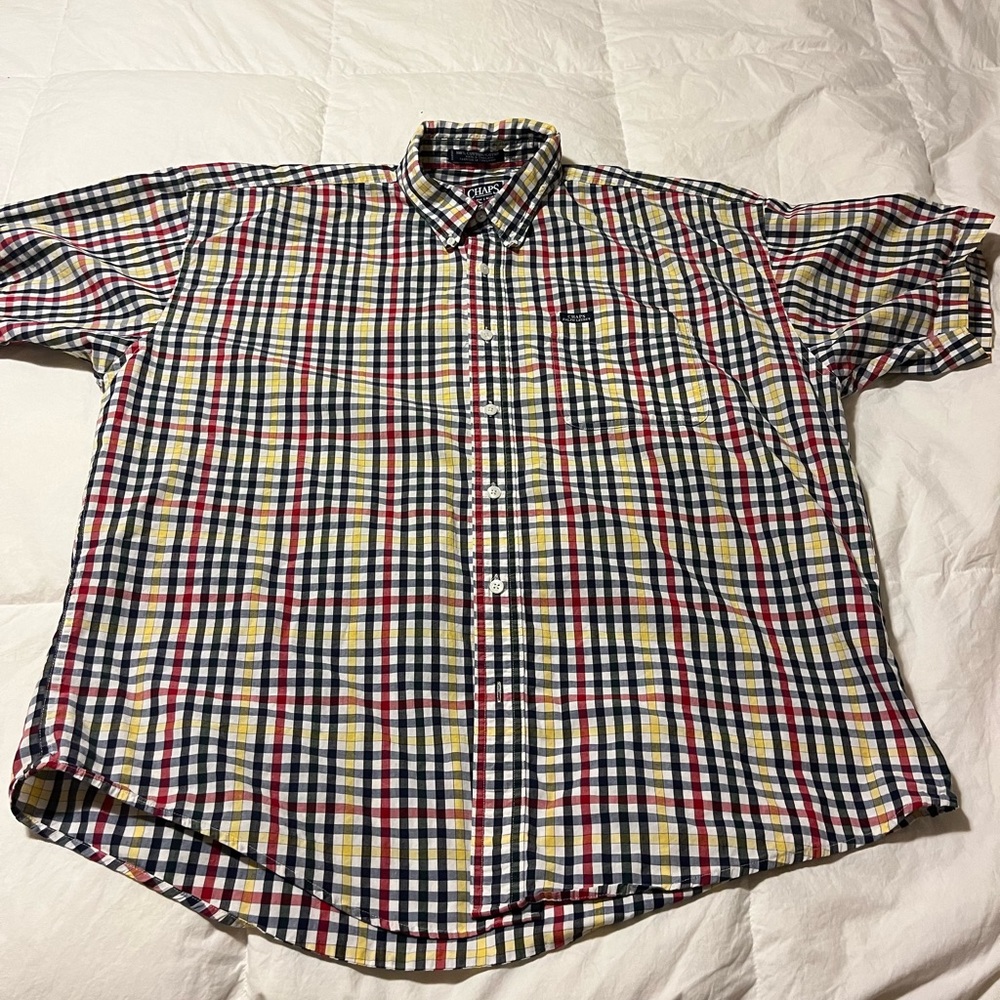 Men’s XL Chaps Ralf Lauren short sleeve checkered shirt. 100% Cotton. Casual
